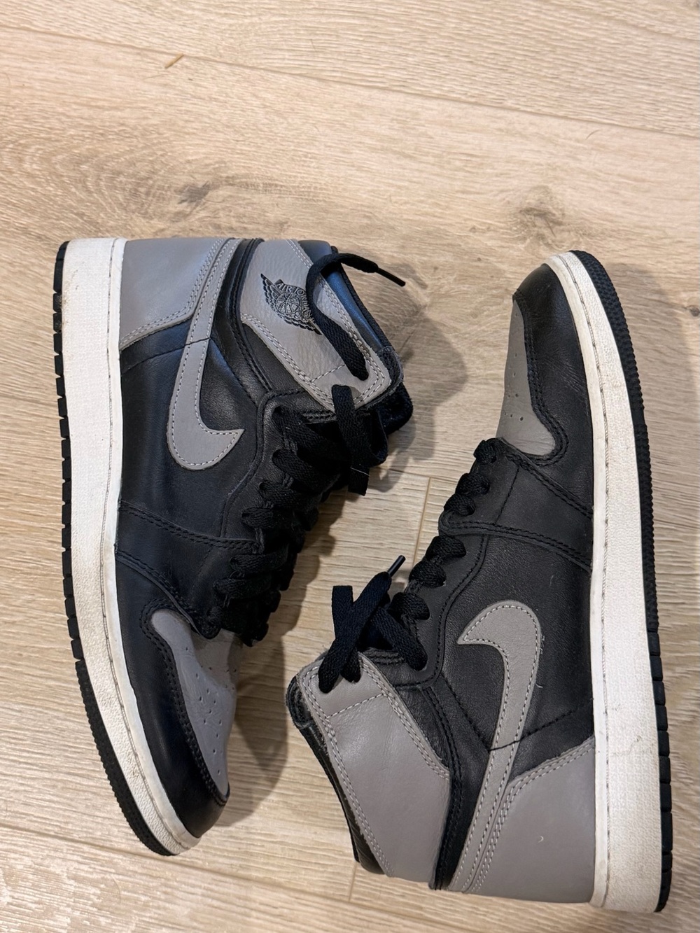 Nike Men’s High-Top Sneakers in Black and Gray